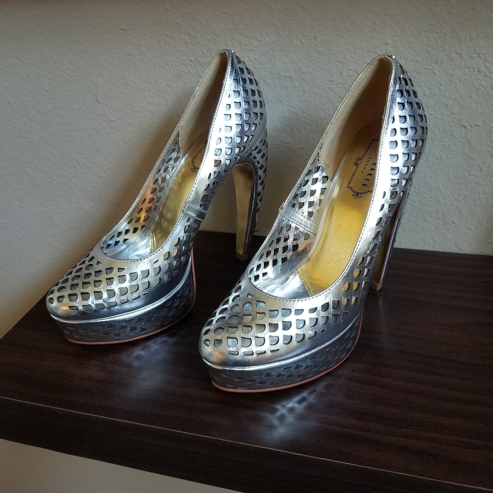 Ted Baker pumps